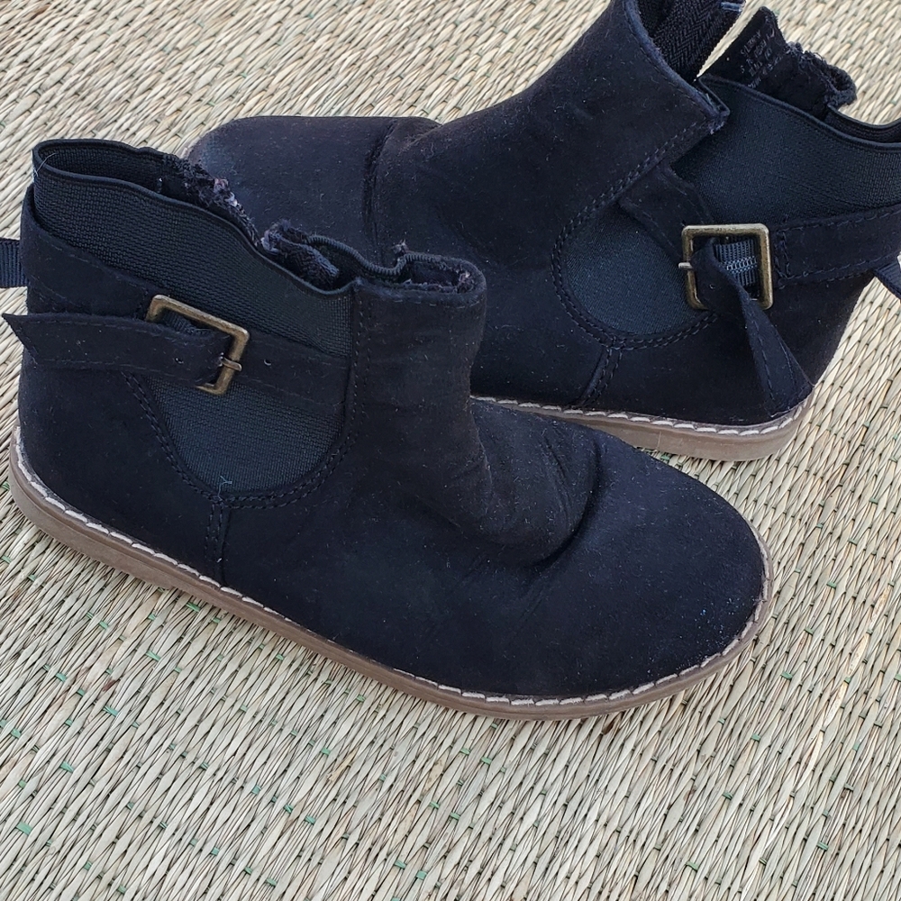 Old Navy boot 10c